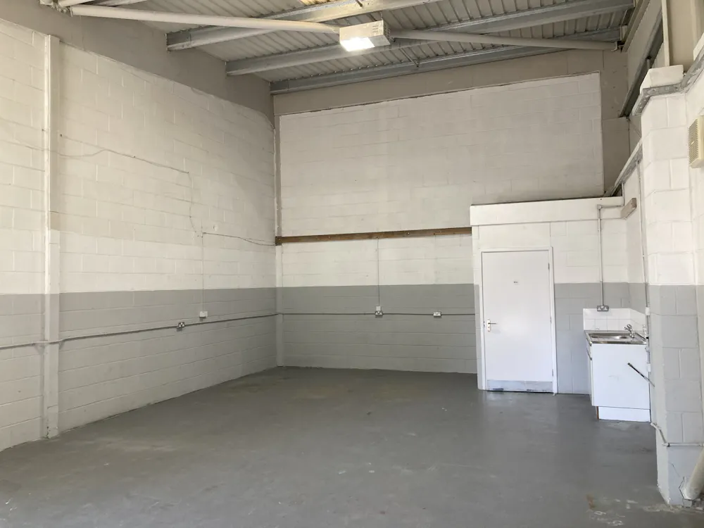 Unit 9 Albion Park - IMG_0518.jpg