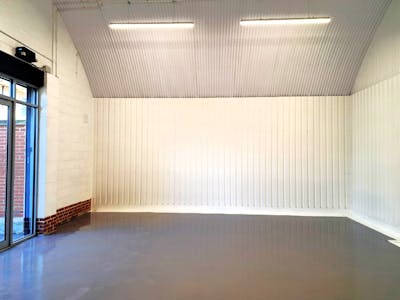 Arch 213, Ponsford Street, London, Industrial To Let - HMN00602_ARCH_213_PONSFORD_STREET_WEB (3) - Edited.jpg