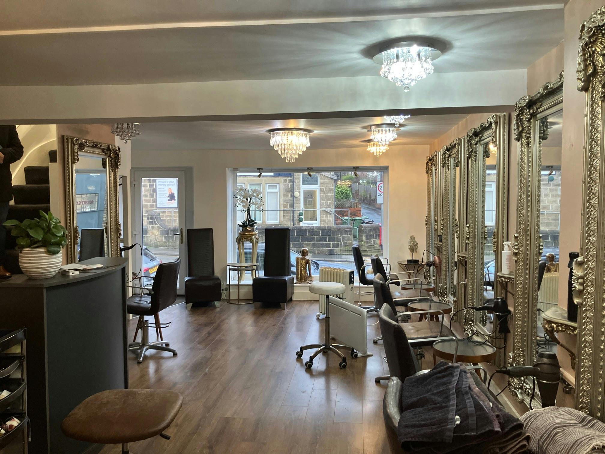 129 New Road Side, Leeds, Leisure / Retail To Let - 129 e.jpg