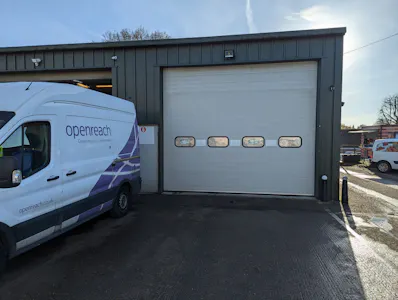 Unit 6, Hemel Hempstead, Warehouse To Let - PXL_20241129_110854113.jpg