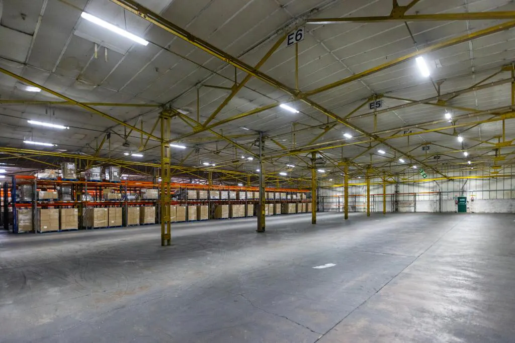 Modal 21, Adlington Business Park, Macclesfield, Industrial To Let - Internal 1.jpeg