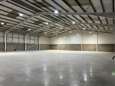 21 Buntsford Drive, Bromsgrove, Industrial/Logistics To Let - internal 1.jpg