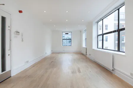 31 Windmill Street, London, Bar / Club / Mixed Use / Office For Sale - reception (3).jpg