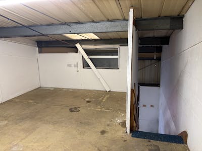 Unit 13, Pontymister Industrial Estate, Risca, Industrial To Let - IMG_2021.jpg