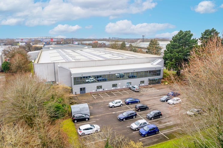 Unit 1 Acre Road, Reading, Industrial / Warehouse To Let - Ceramex_0022 sky.jpg