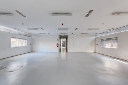Siemens Business Center, Av. Mário Brito 3570, Matosinhos, Office To Let - 12 - Escritórios Vouga