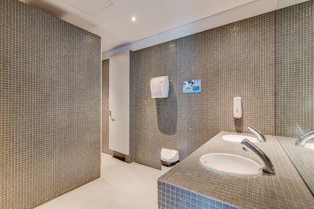 Siemens Business Center, Av. Mário Brito 3570, Matosinhos, Office To Let - 14 - WC Vouga